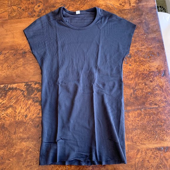 lululemon athletica Tops - Lululemon Black Top